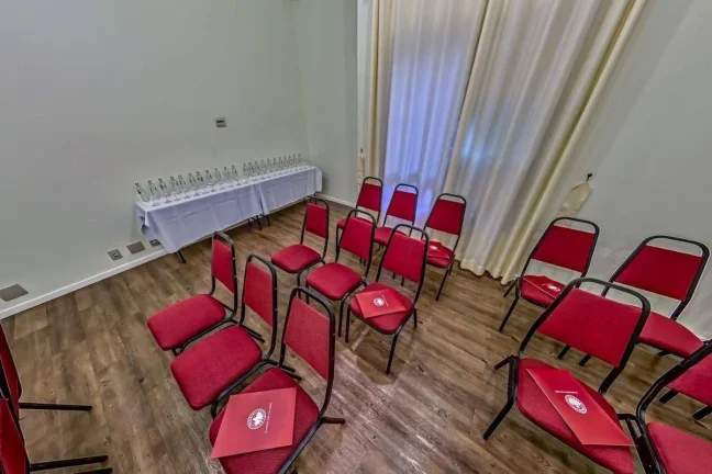 Imagem Flat disponível para locação no Hotel Massis, com 50m², 1 dormitório e 1 vaga de garagem