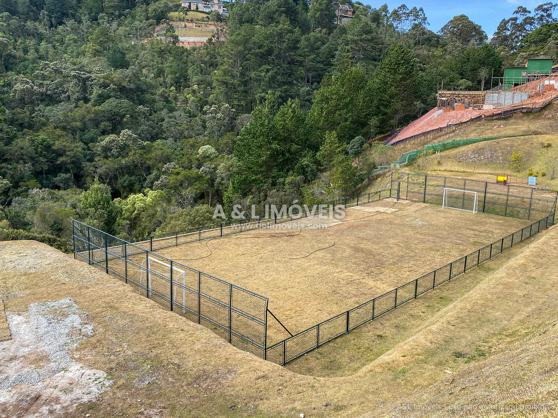 Imagem Lote em Campos do Jordão | 1.111,52 m² | Vista para o Vale
