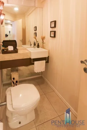 Imagem Apartamento Quadra Mar para Venda em Balneário Camboriú, CENTRO, 2 dormitórios, 2 suítes, 3 banheiros, 1 vaga
