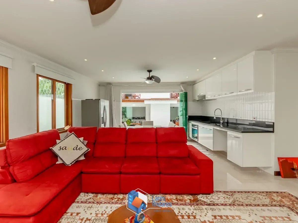 Imagem Sobrado para venda em Jardim Sertãozinho com 3 quartos, sendo 1 suíte, 247m²