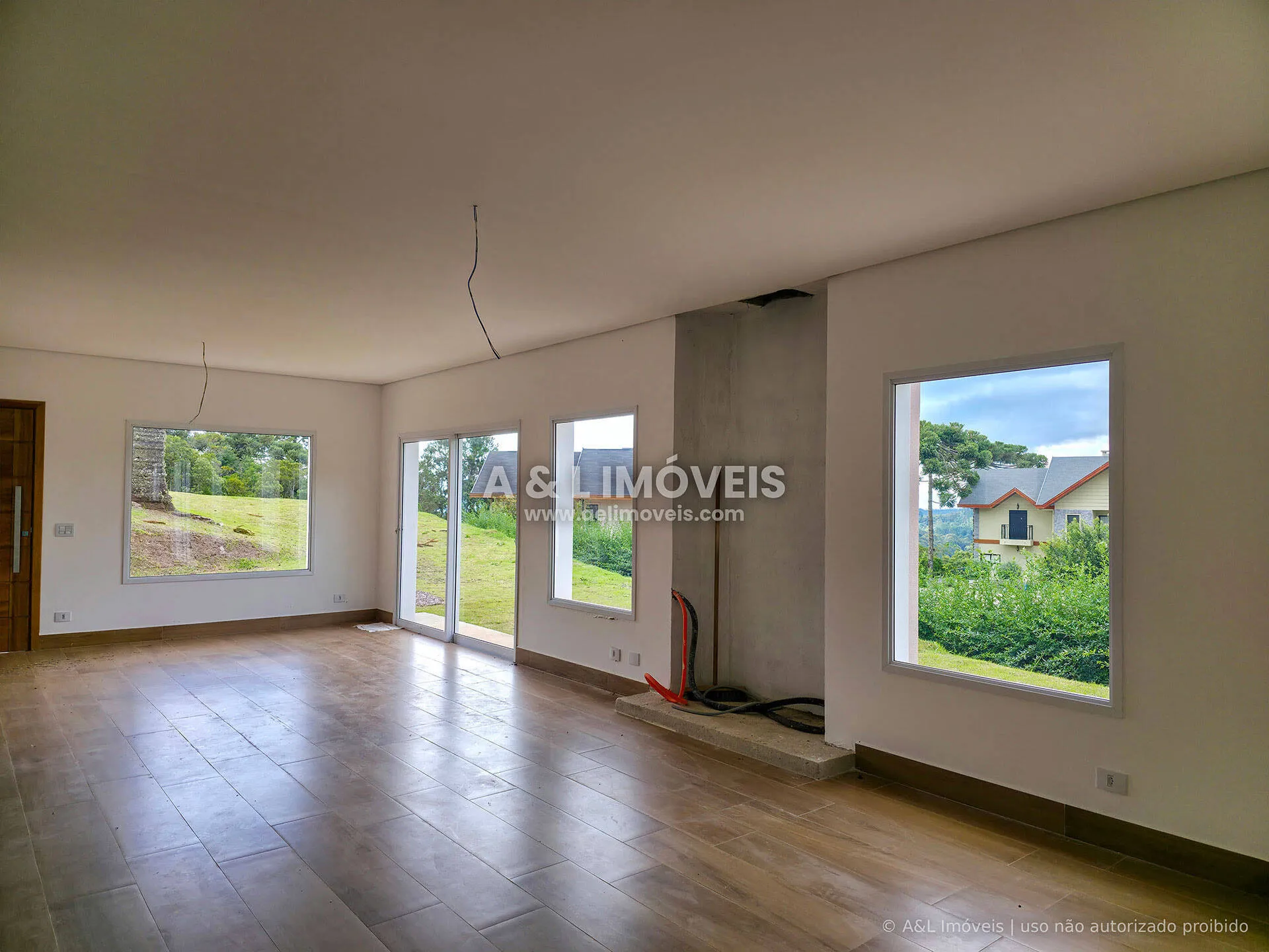 Imagem Casa Condomínio Campos do Jordão | 5 Dorms, 4 Suítes, Vista Pedra do Baú