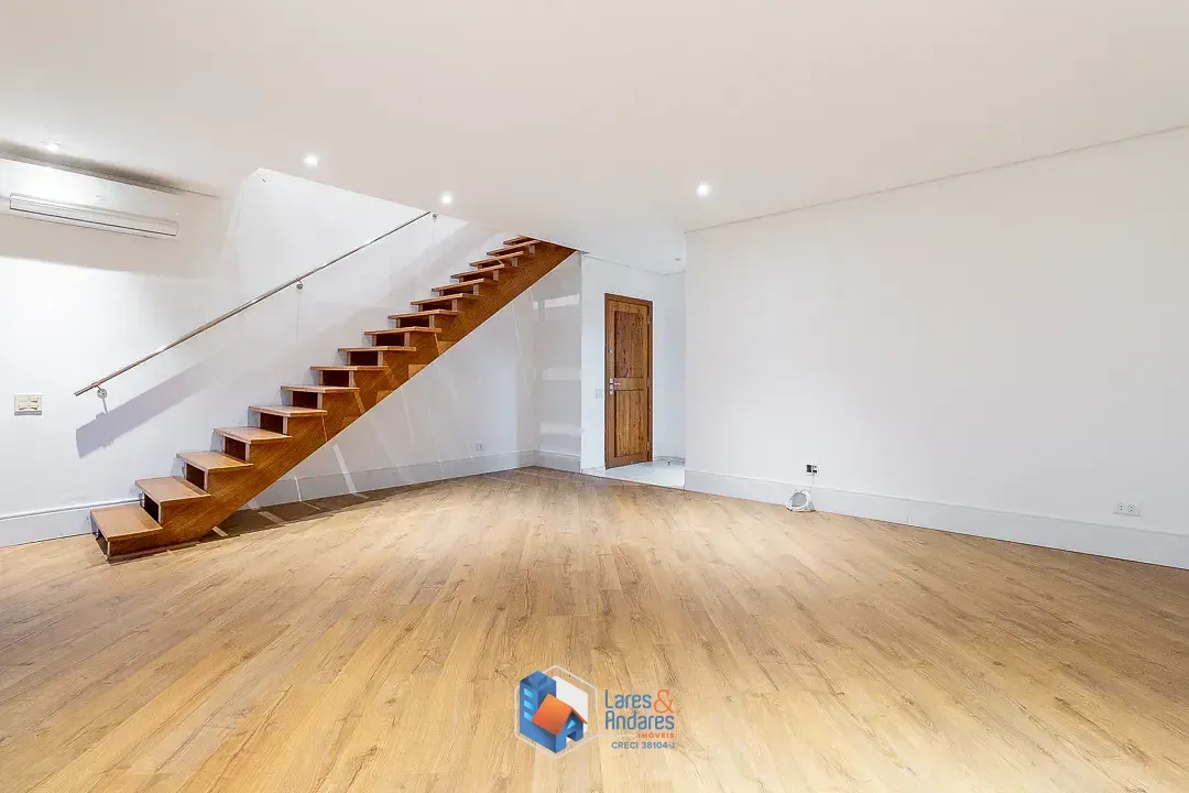 Imagem Duplex para venda em Pinheiros com 2 quartos, sendo 2 suítes, 132m²