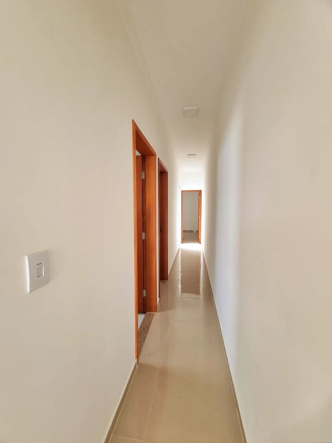 Imagem Casa Térrea com 2 Dormitórios, Terraço Gourmet Privativo, Localização Central e Acabamento Sofisticado