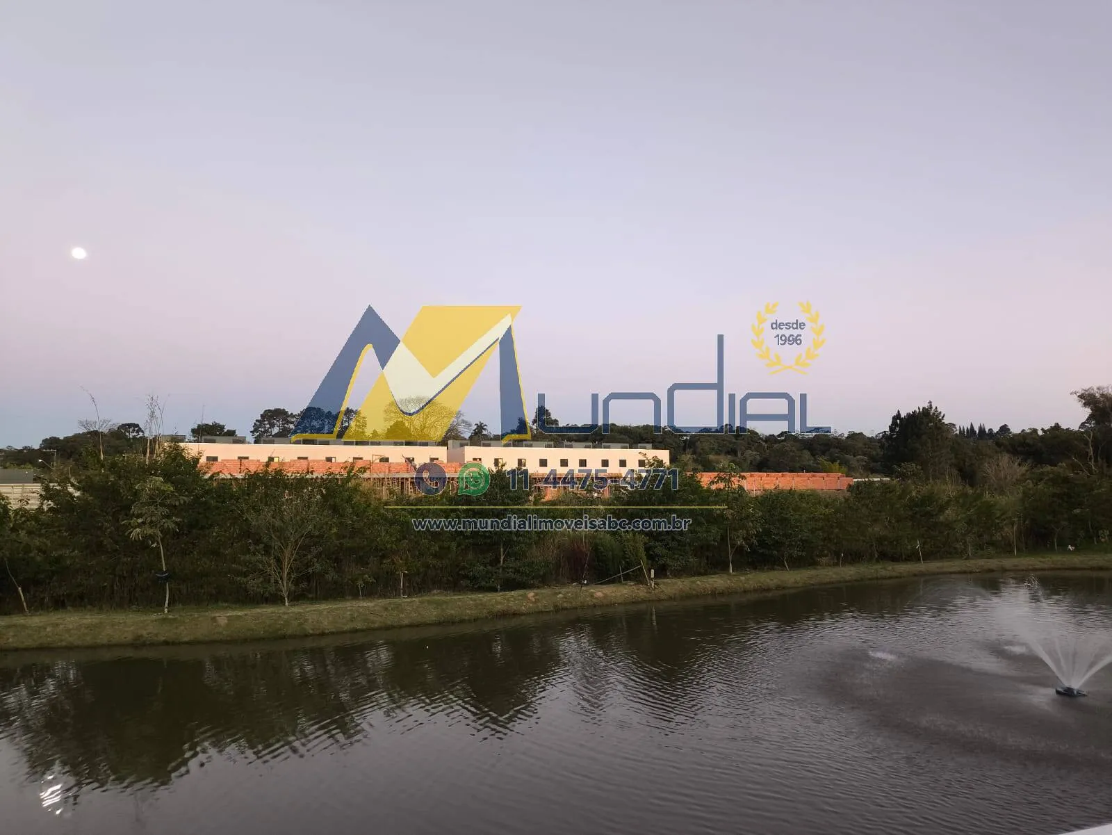 Imagem Sobrado à Venda no Condomínio Paradise - 105 m²,Suíte e Lazer Completo