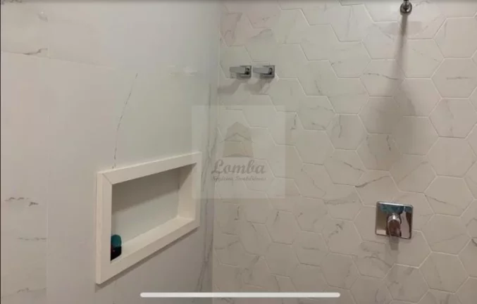 Imagem Casa de Luxo no Condomínio Villa Jardim - 4 Suítes, 3 Salas e 355 m² - Cuiabá-MT