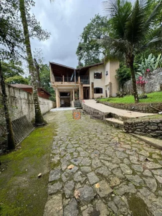 Foto do imóvel Casa com 5 dormitórios à venda, 200 m² por R$ 750.000,00 - Perequê-Mirim - Ubatuba/SP