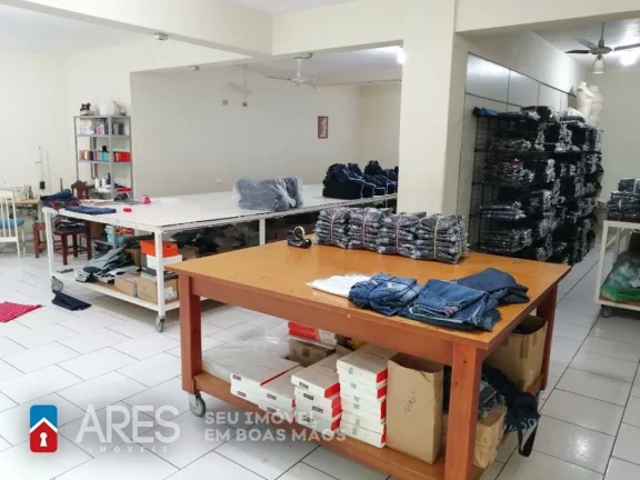 Imagem Casa com 3 dormitórios à venda, 395 m² por R$ 850.000,00 - Parque Novo Mundo - Americana/SP