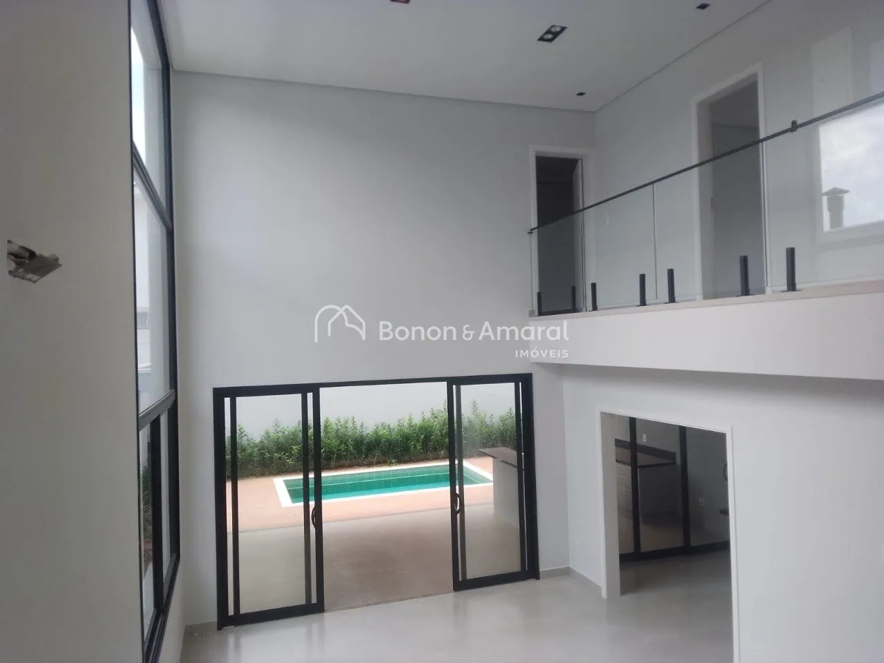 Foto do imóvel Casa de condomínio à venda com 263 m² e 3 quartos, no Bairro das Palmeiras em Rua Alfredo Calil, 73 - Bairro das Palmeiras, Campinas - SP