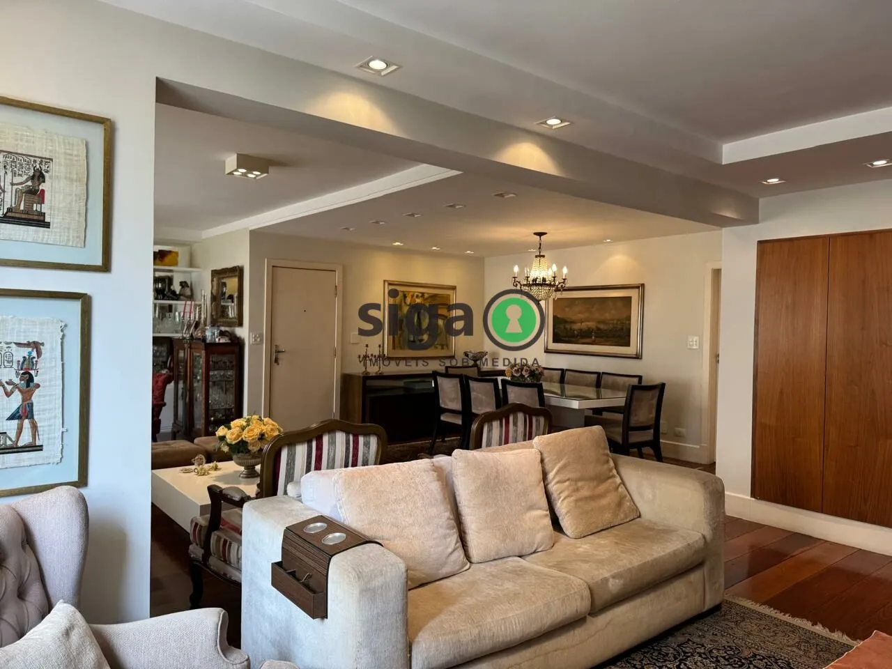 Imagem Apartamento de 170m² com 4 quartos - 3 vagas - Moema - São Paulo/SP