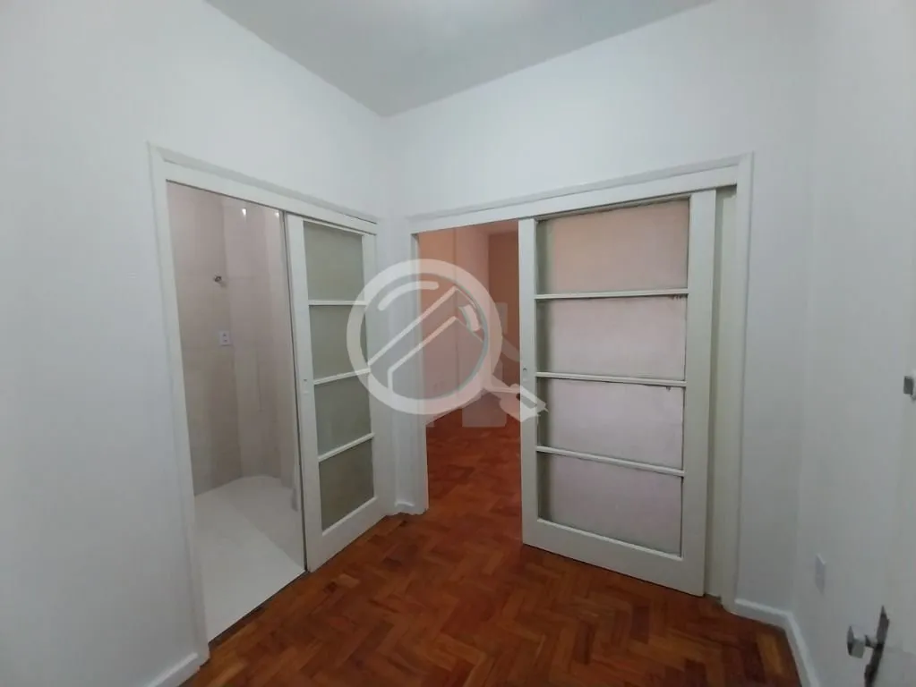 Imagem Apartamento de um dormitório em frente a Santa Casa. Excelente localização, com vista incrível e...
