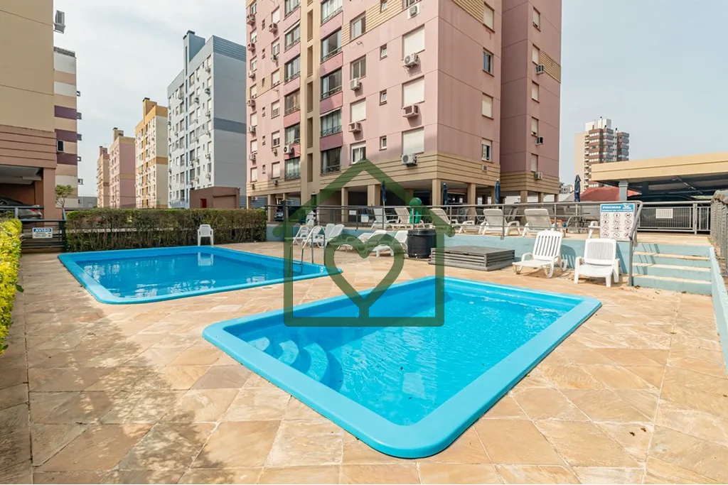 Imagem Apartamento com 84m² privativos, três dormitórios, sendo uma suíte, dois banheiros, sacada com l...