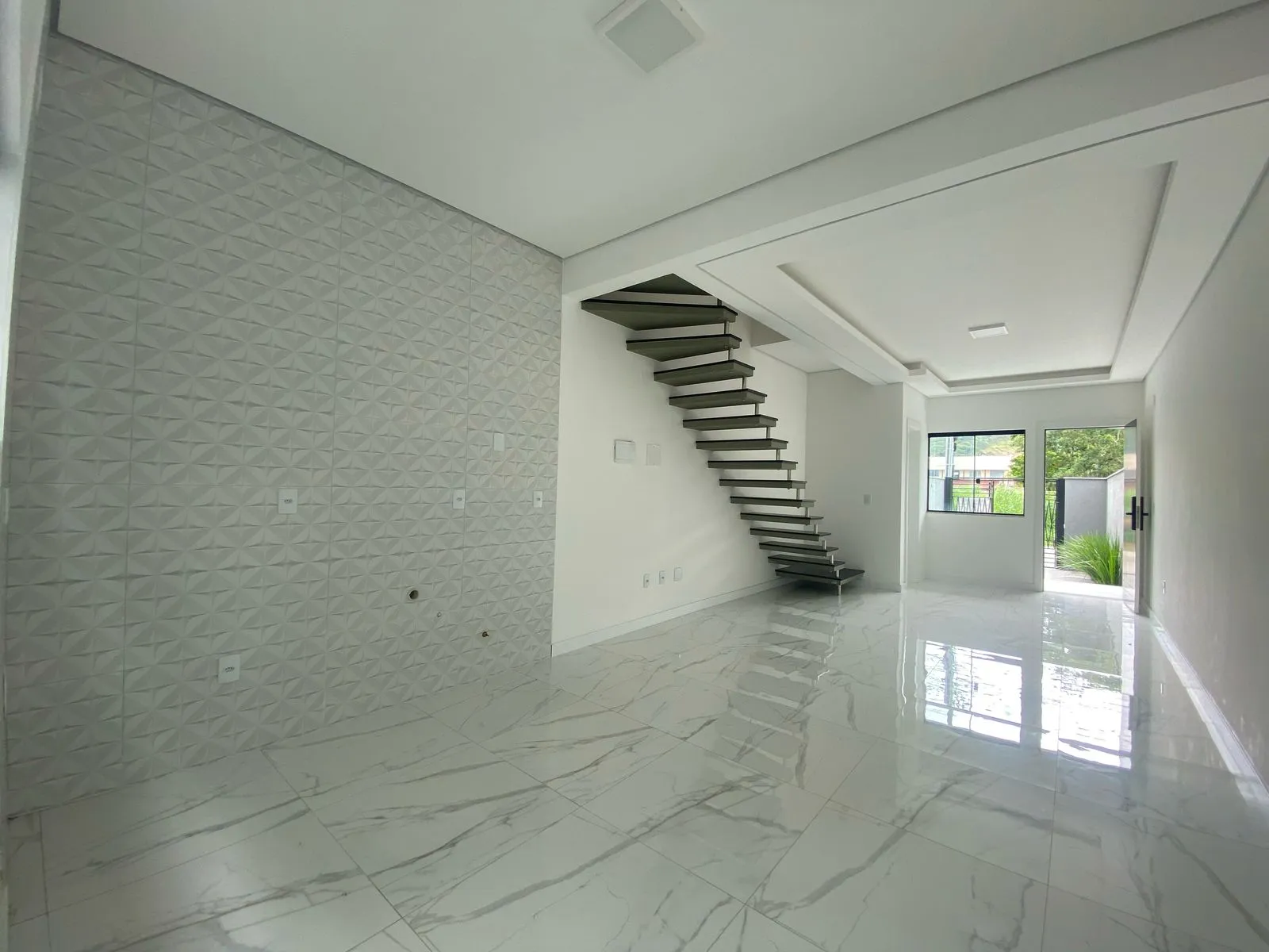 Imagem Casa à venda com 73m2 por R$ 698.000,00