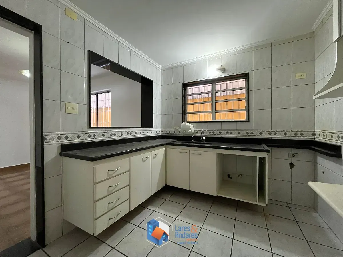 Imagem Sobrado para venda em Vila Vera com 3 quartos, sendo 1 suíte, 250m²