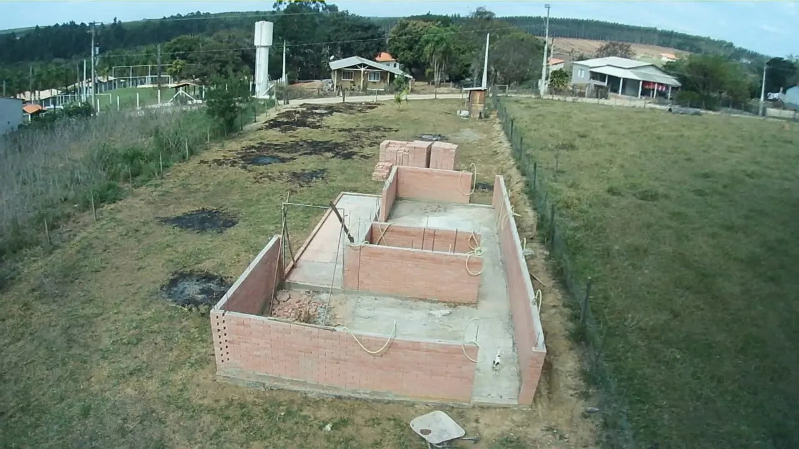 Imagem Terreno à venda em Salto de Pirapora-SP, Bairro da Barra: 1.000m² de oportunidade única!