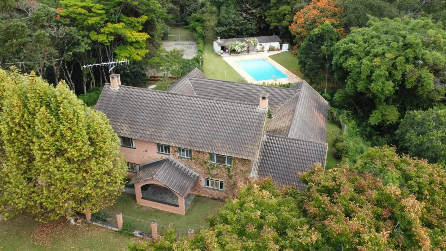 Foto do imóvel CASA DE CAMPO em 8 km de Piracaia