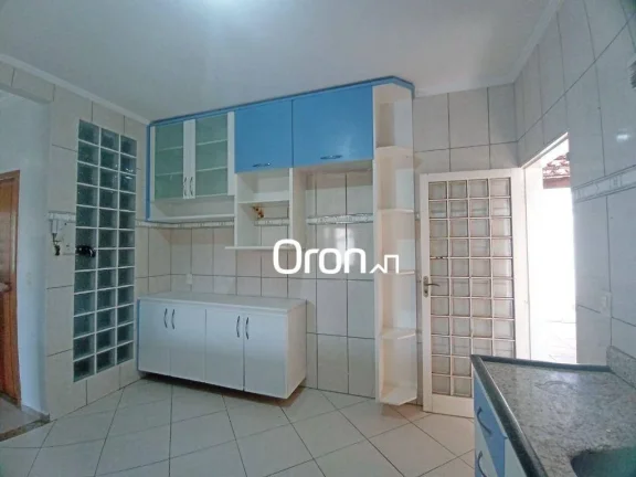 Imagem Casa à venda, 245 m² por R$ 692.000,00 - Jardim Mariliza - Goiânia/GO