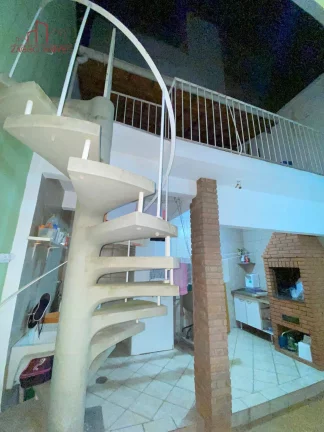 Imagem Ótimo sobrado em Rua Sem Saída - 3 Dorms - 138 m²
