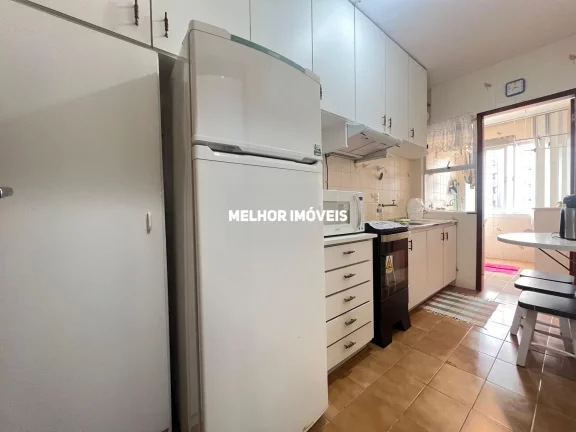 Imagem Apartamento a venda na quadra do mar, localizado no Centro Sul de Balneário Camboriú.