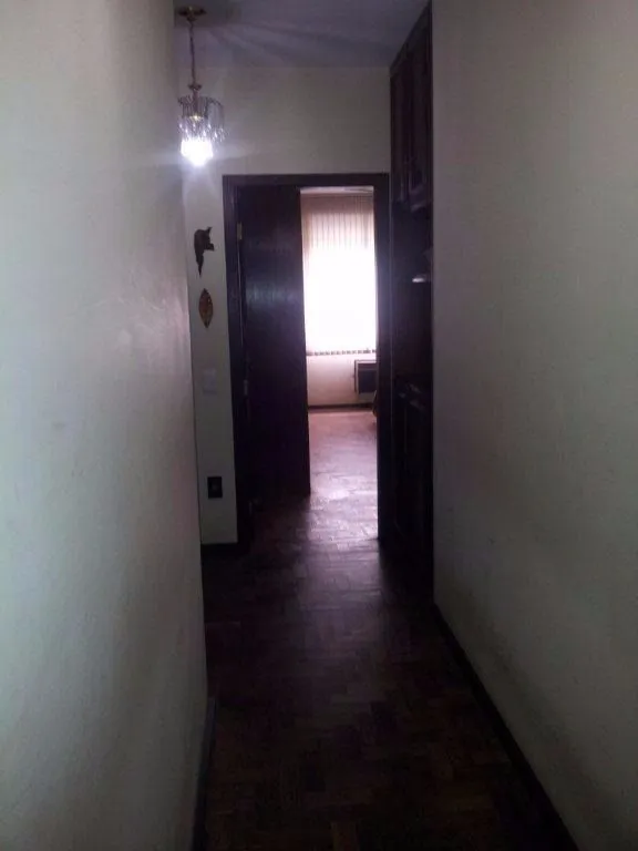 Imagem Casa para Venda - 400m², 3 dormitórios, sendo 1 suites, 2 vagas - Cristal
