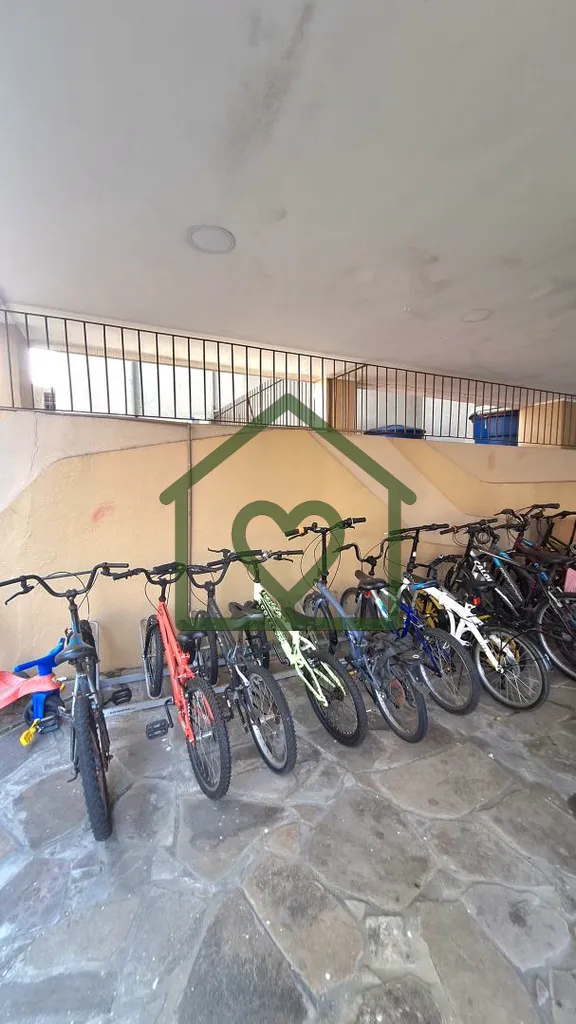 Imagem A/J BROKERS VENDE NO BAIRRO RIO BRANCO ? PORTO ALEGRE 
 Excelente Apartamento em andar alto, com vis...