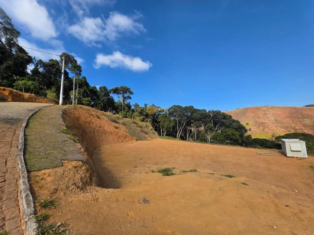 Imagem Terreno em Condomínio para Venda em Teresópolis / RJ no bairro Prata
