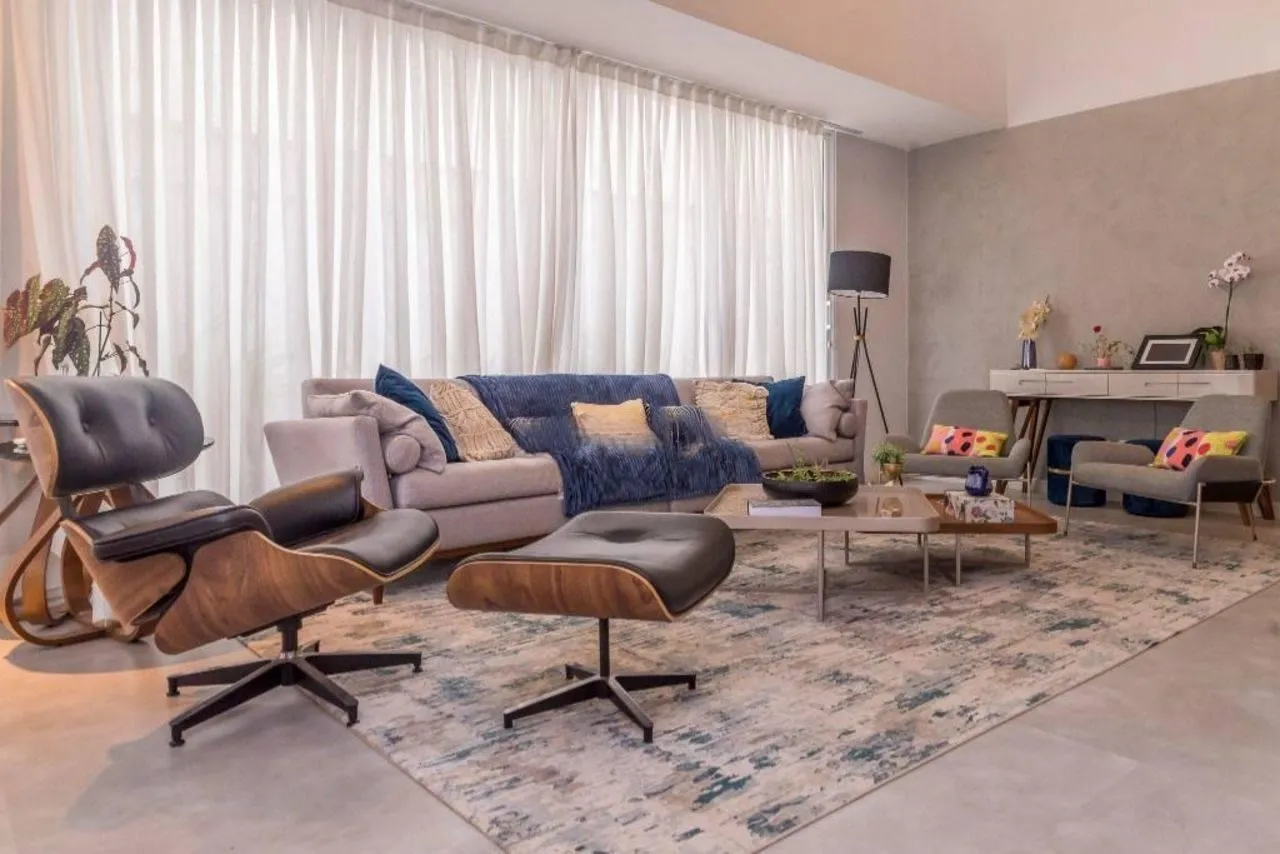 Imagem Sofisticação e conforto em casa de alto padrão no Condomínio Ibiti Royal Park