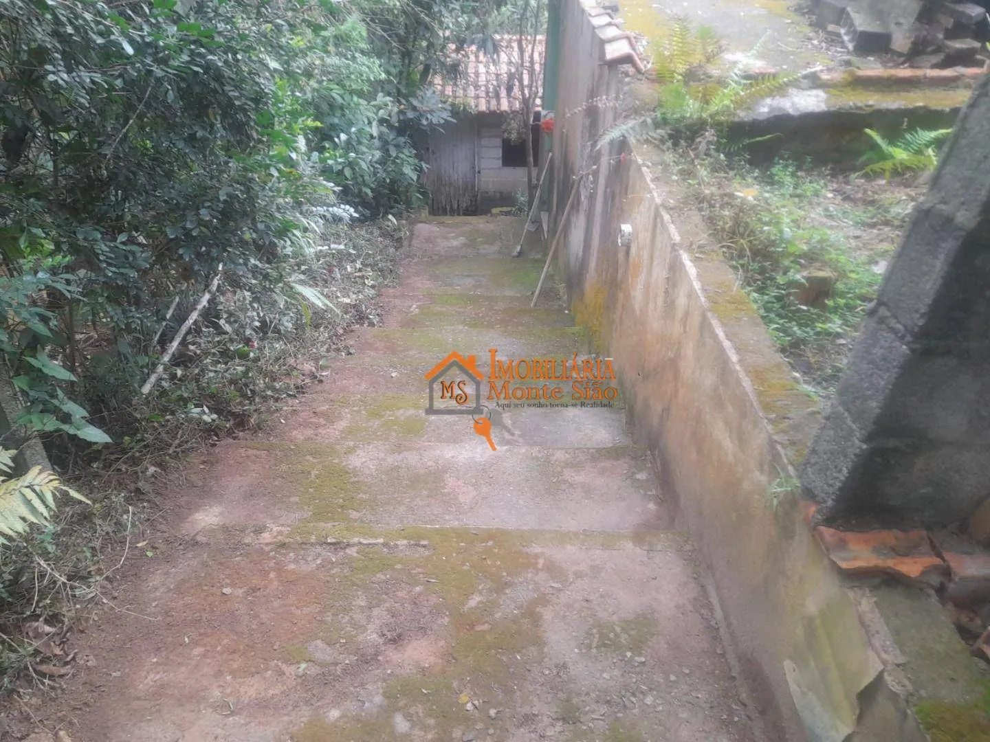 Imagem Terreno à venda, 844 m² por R$ 220.000,00 - Água Azul - Guarulhos/SP