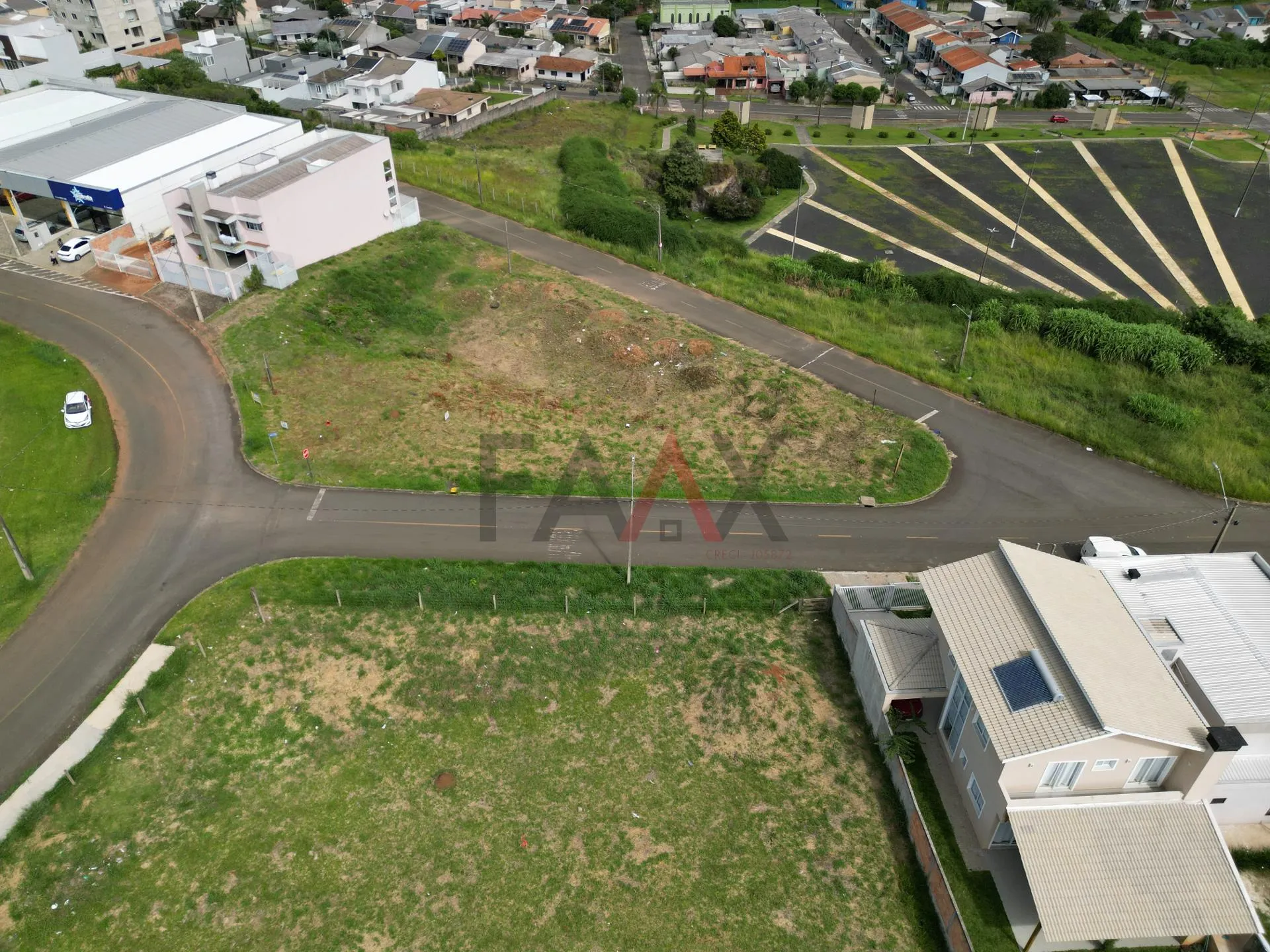 Imagem Terreno à Venda em Guarapuava - 597,82 m ao Lado da Praça da Fé