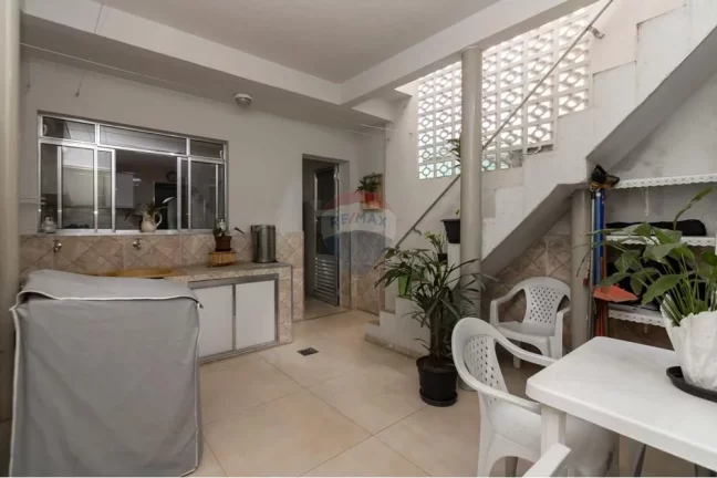Imagem "Casa Encantadora em Jurubatuba, Pronta Para Morar"