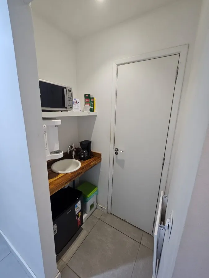 Imagem Sala Comercial para Venda em Rio de Janeiro, Barra da Tijuca, 1 banheiro, 1 vaga
