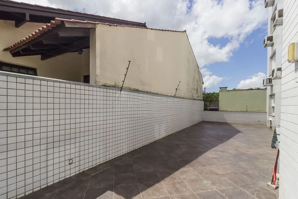 Imagem Apartamento de 3 dormitórios no bairro Jardim Itu Sabará - Porto Alegre