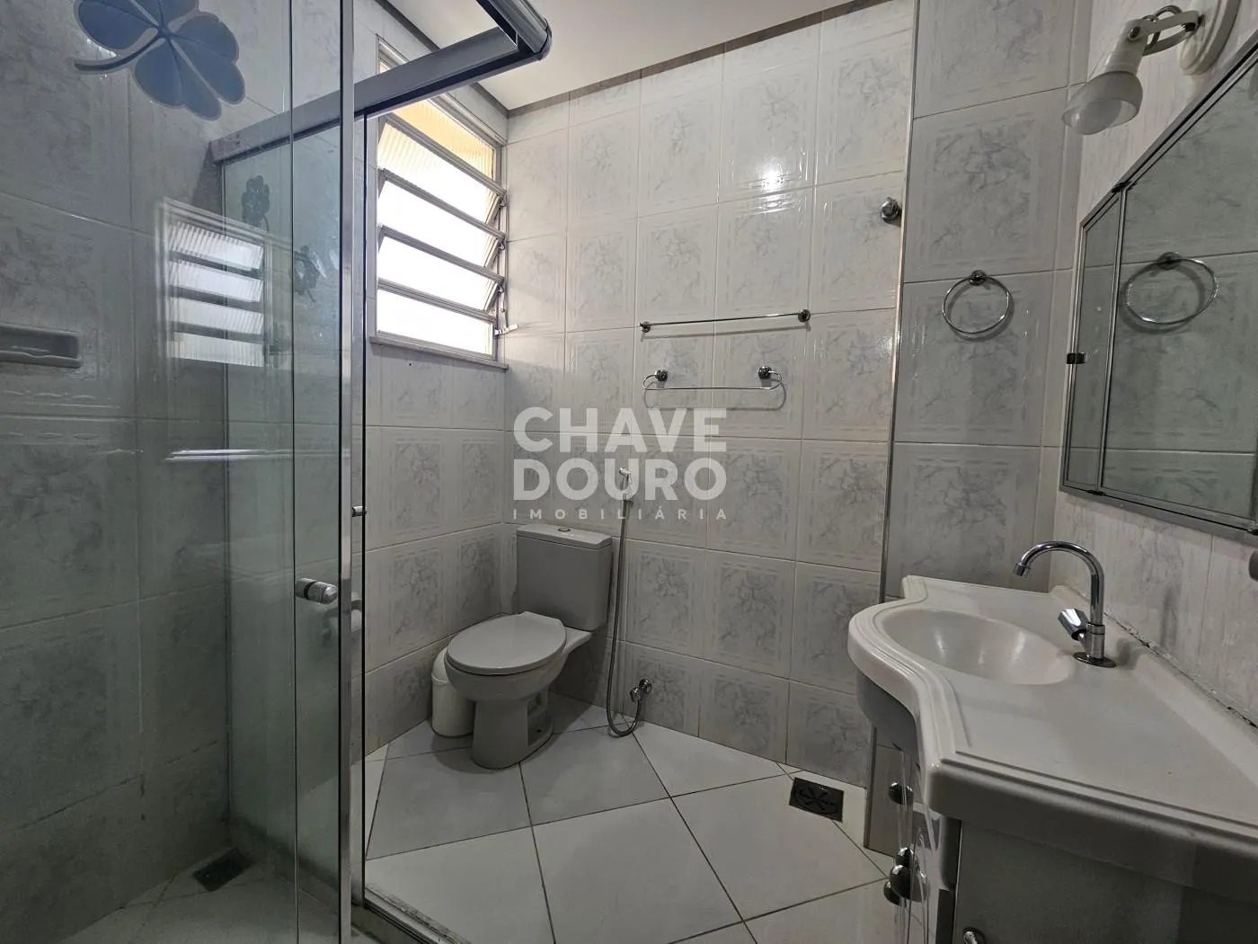 Imagem Apartamento 2 Quartos e 1 Quarto de Serviço à venda no Alto