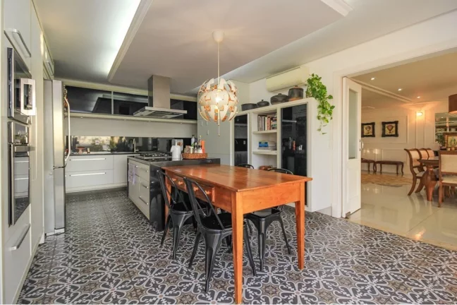 Imagem Casa em Condomínio para venda no bairro Nonoai em Porto Alegre