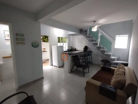 Imagem Sobrado com 3 dormitórios à venda, 110 m² por R$ 520.000,00 - Boiçucanga - São Sebastião/SP