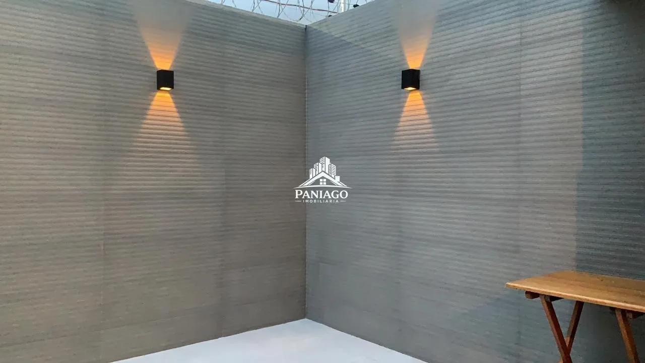 Imagem Imóvel Residencial com 2 Suítes e 247,30 m² de Área Total