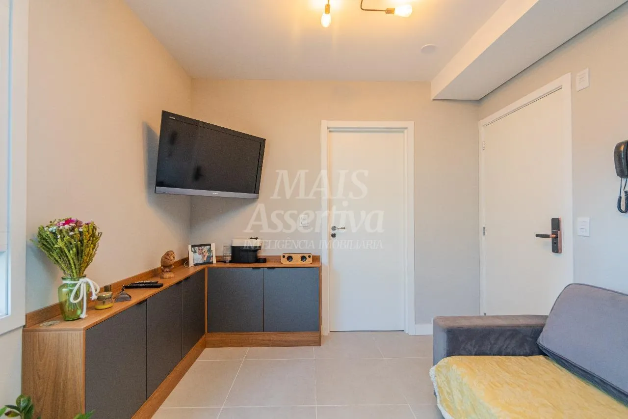 Imagem Ótimo apartamento mobiliado e decorado à venda em Porto Alegre/RS