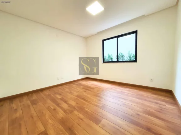 Imagem Casa para Venda em Teresópolis, Carlos Guinle, 3 dormitórios, 1 suíte, 3 banheiros, 2 vagas