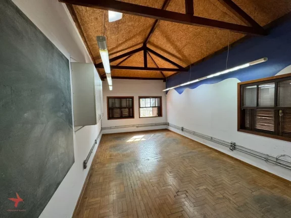 Imagem Imperdível Sobrado Comercial na Vila Madalena - São Paulo-SP: 7 Quartos, 2 Salas, 3 Banheiros, 3 Vagas, 170m². Venha Conferir!