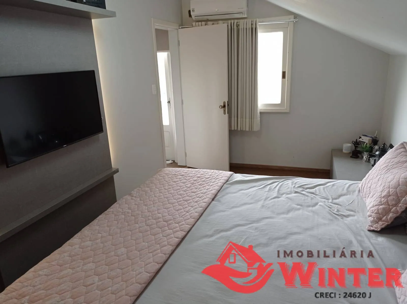 Imagem Cobertura duplex com móveis sob medida na cidade de Feliz.