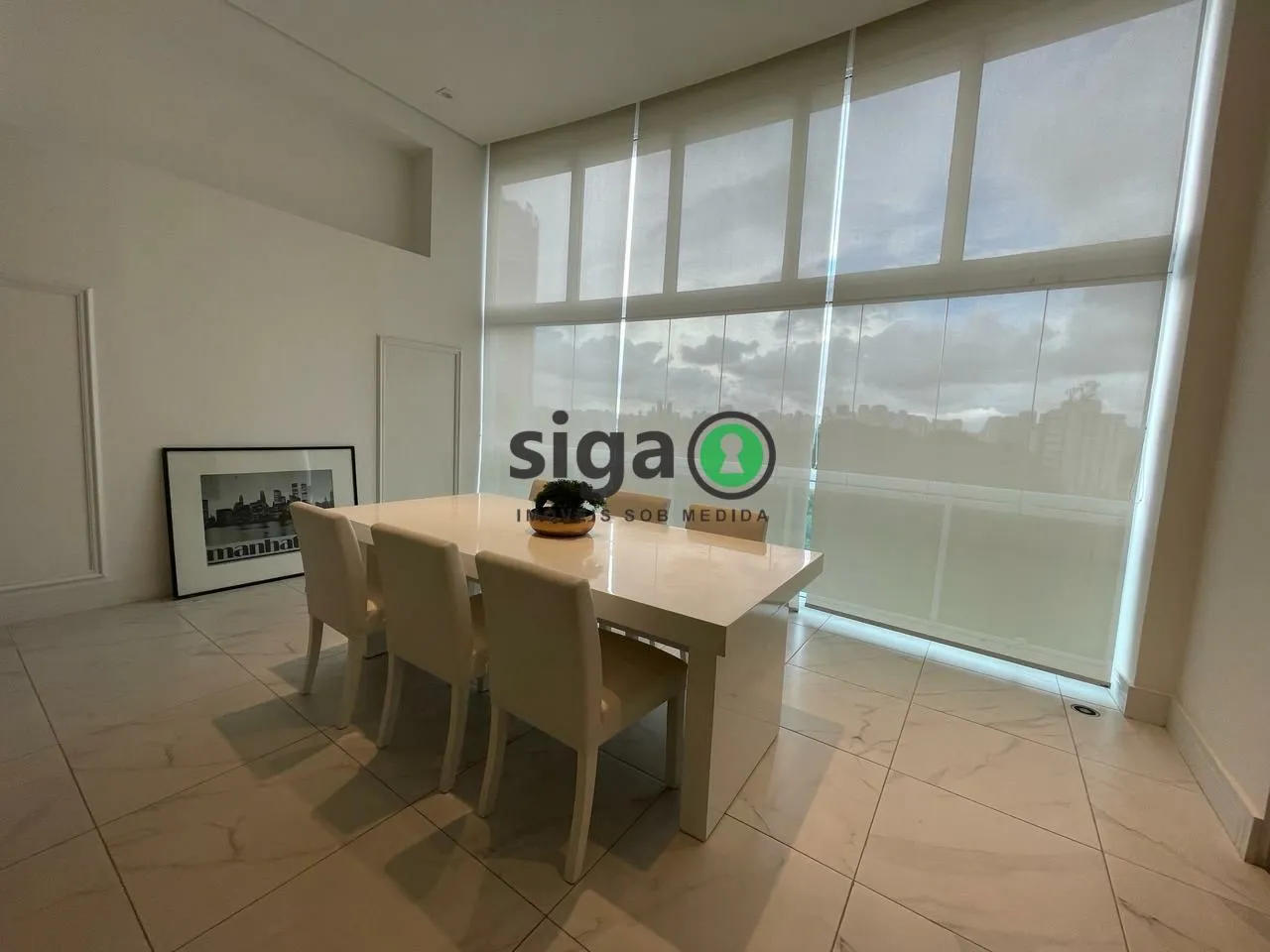 Imagem Apto com 85m², no Brooklin, com 1 suite, lavabo, 2 vagas e Pé direito duplo para locação