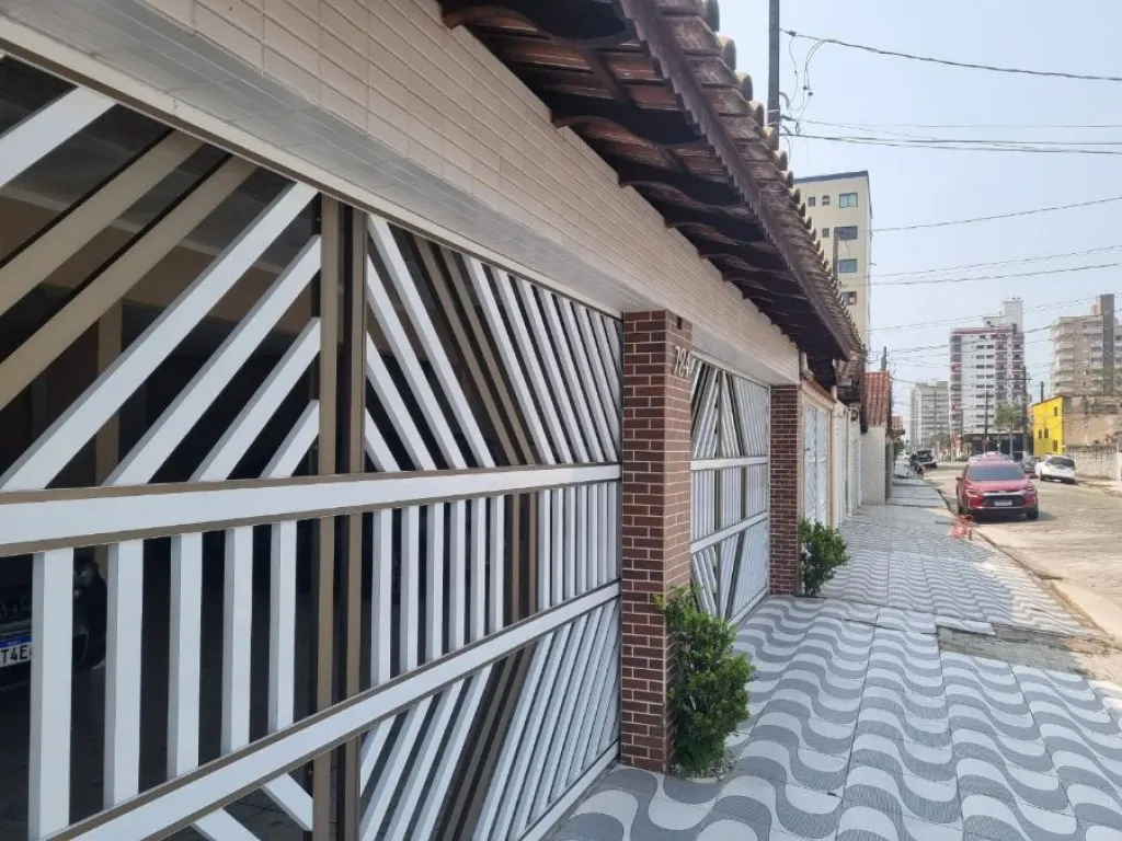 Foto do imóvel CASA COM 46,00 m² - OCIAN - PRAIA GRANDE SP em RUA AFFONSO CHAVES, 835 - OCIAN, PRAIA GRANDE - SP