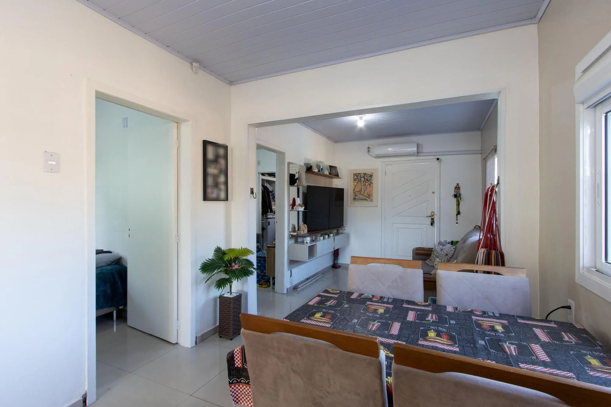 Imagem Casa para Venda - 134.06m², 3 dormitórios, 5 vagas - Vila Nova