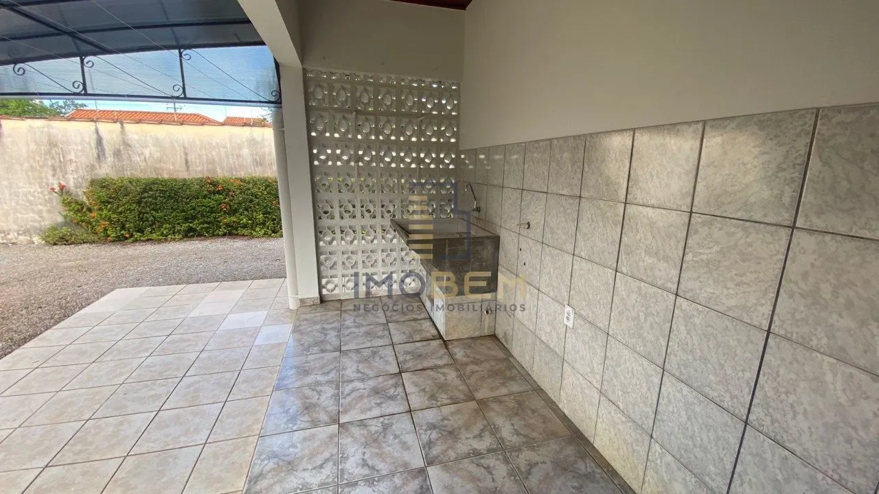 Imagem Um verdadeiro oásis no coração da cidade.

Imagine morar em uma casa espaçosa, cercada por área...