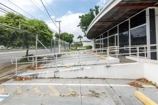Imagem Prédio comercial com 391m2 em Santo Amaro