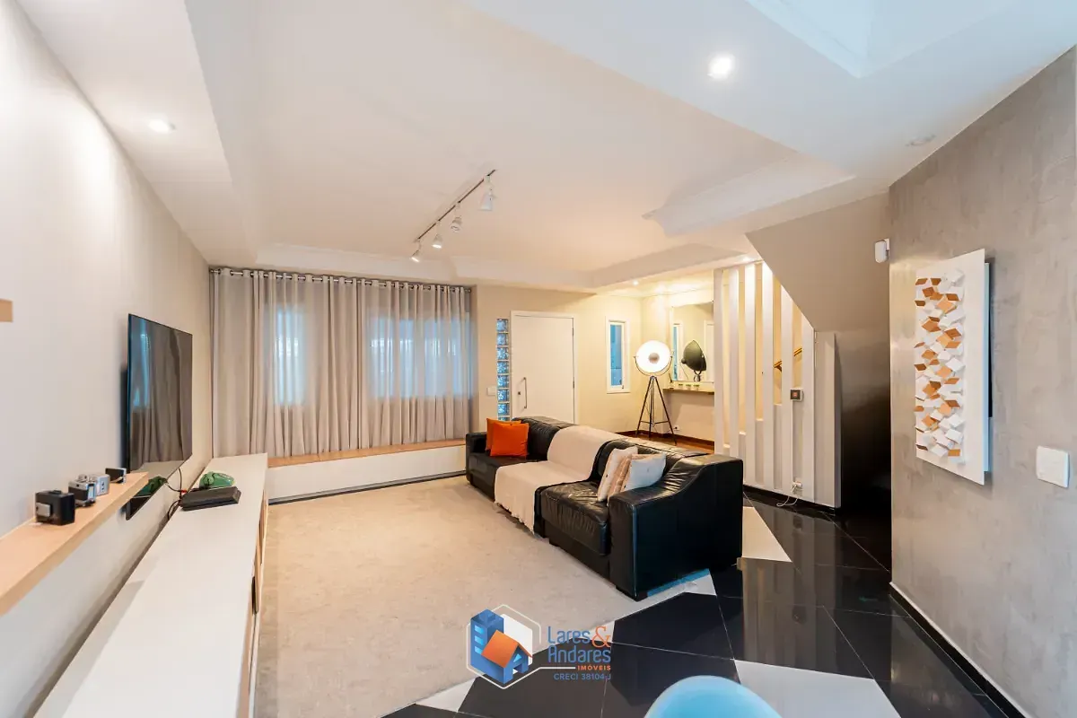 Imagem Casa para venda em Chácara Santo Antônio (Zona Sul) com 2 quartos, sendo 1 suíte, 140m²