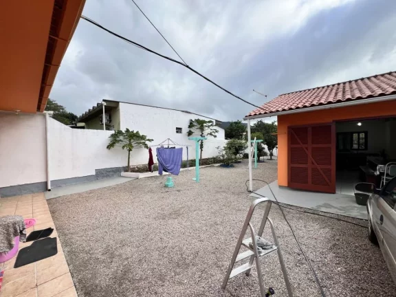 Imagem Casa para Venda em Florianópolis / SC no bairro São João do Rio Vermelho