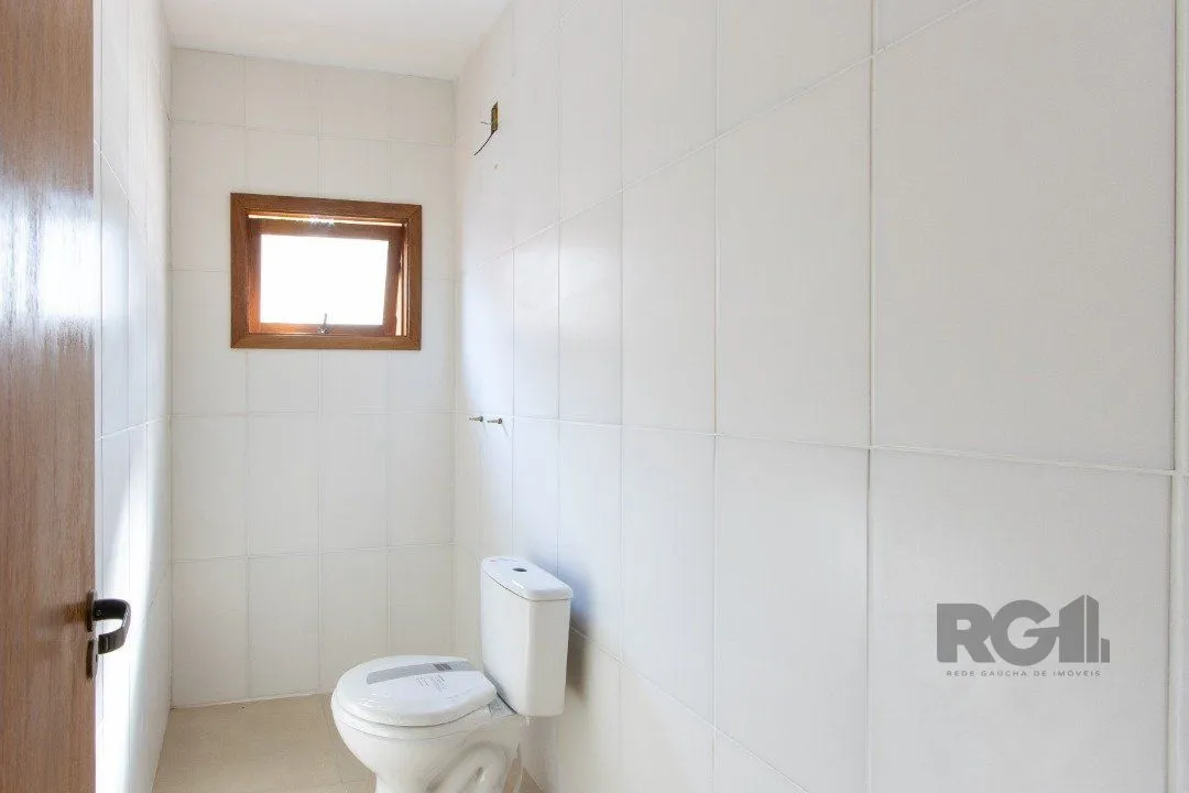 Imagem LINDA CASA EM CONDOMÍNIO JUNTO À NATUREZA