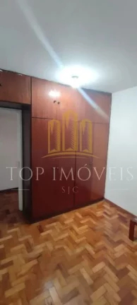 Imagem Espaçosa casa três dormitorios com edicula completa nos fundos