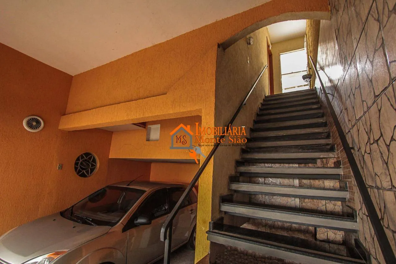 Imagem Sobrado com 4 dormitórios à venda, 178 m² por R$ 750.000,00 - Jardim Santa Mena - Guarulhos/SP