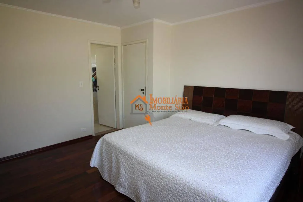 Imagem Sobrado com 3 dormitórios à venda, 235 m² por R$ 980.000,00 - Jardim Santa Cecília - Guarulhos/SP